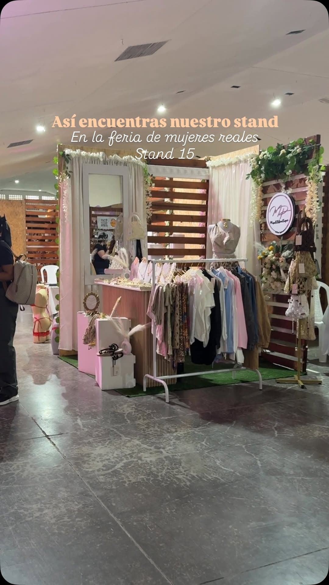 Stand 15 en feria Mujeres Reales